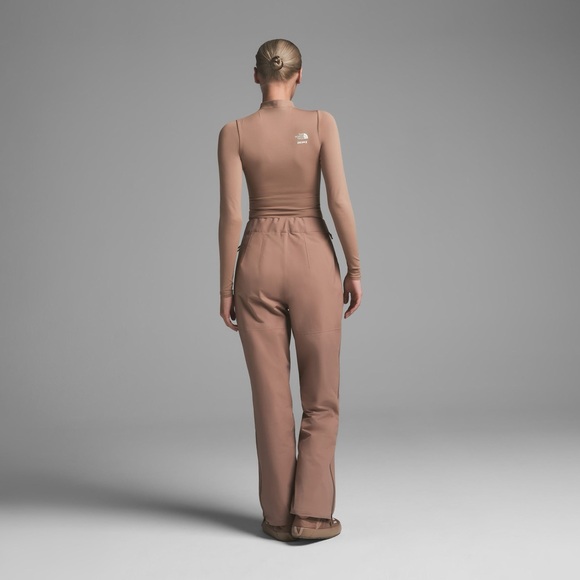 THE NORTH FACE X SKIMS
WOVEN SEAM TAPED PANT - Picture 4 of 7